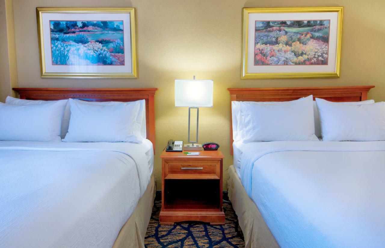 Holiday Inn Gainesville-University Center By Ihg Exterior foto
